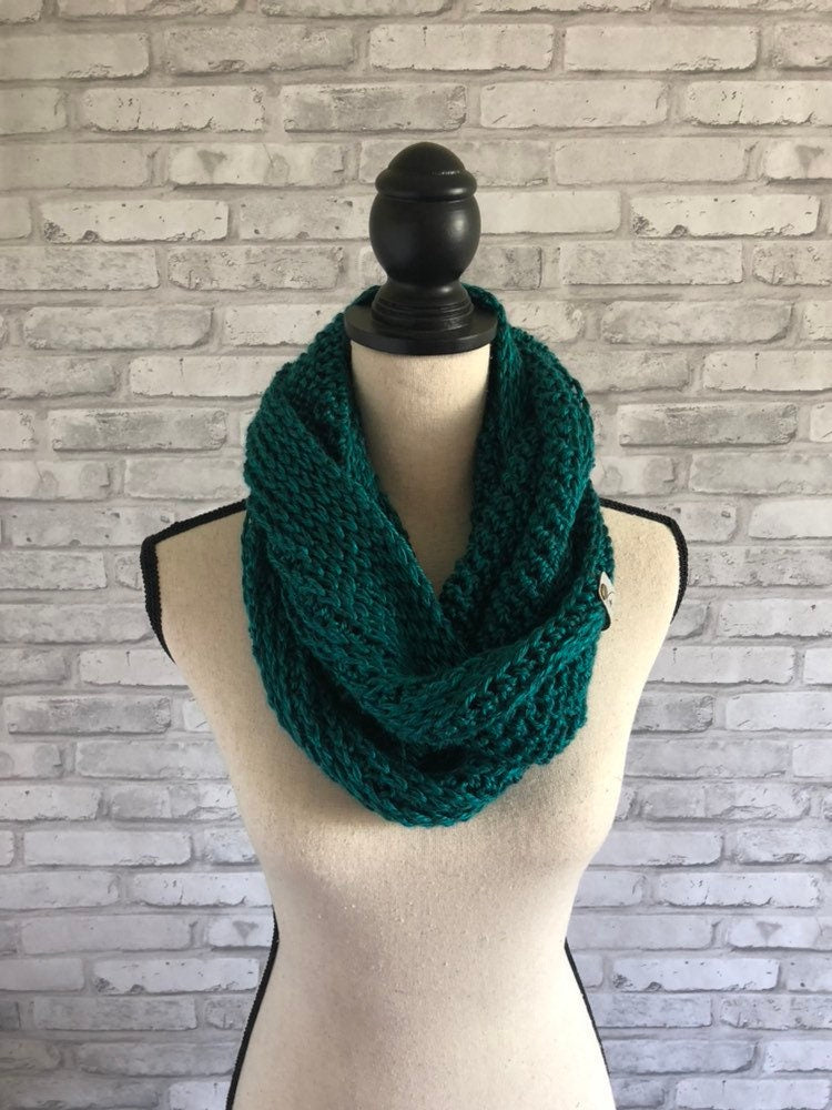 Knit Scarf. Women's Teal Ribbed Infinity Scarf. Oversized Women's infinity scarf. Turquoise Scarf. Aqua Infinity.