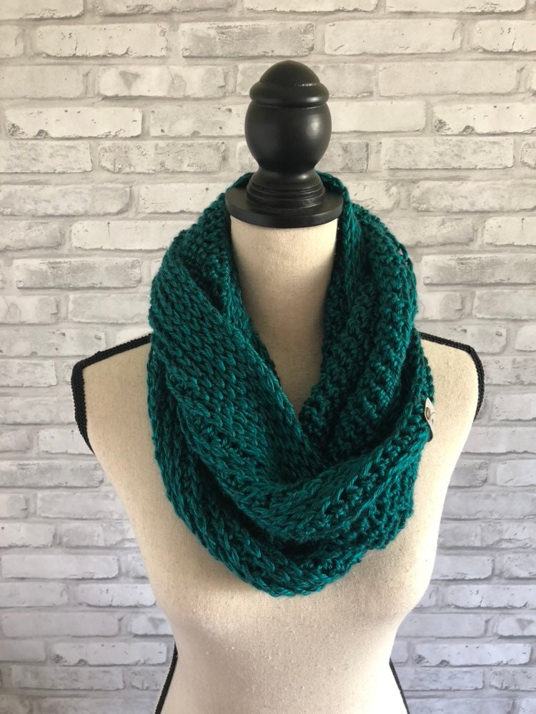 Knit Scarf. Women's Teal Ribbed Infinity Scarf. Oversized Women's infinity scarf. Turquoise Scarf. Aqua Infinity.