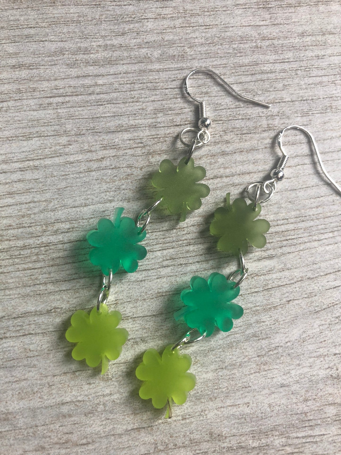 Dangle Shamrock Earrings. St Patrick’s Day Earrings. Green Clover earrings.