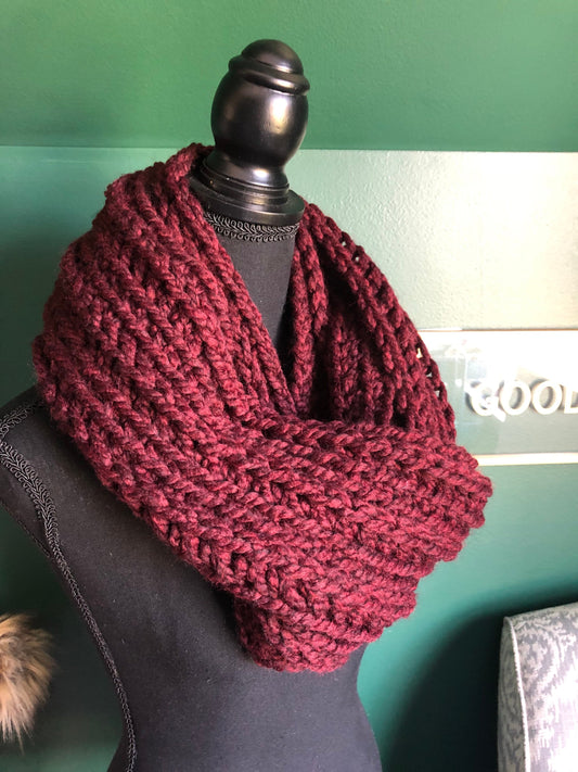 Knit Scarf. The Ridge Scarf. Oversized Chunky Cowl. Women’s Infinity Scarf. Multiple Colors Available.