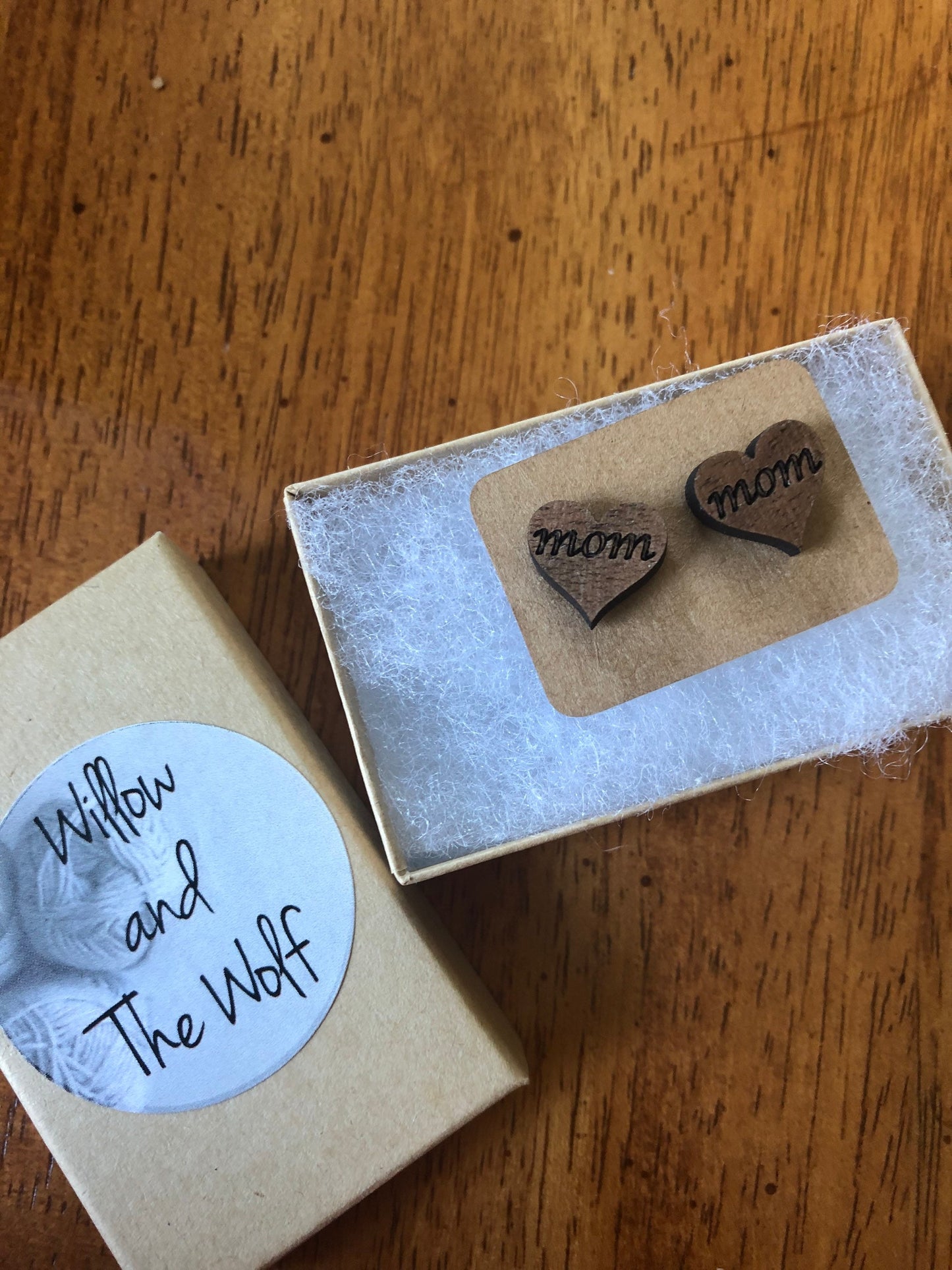 Mom Earrings. Gift for Mom. Mother’s Day Earrings. Wooden Mom Earrings. Laser Engraved Heart Earrings. I love mom