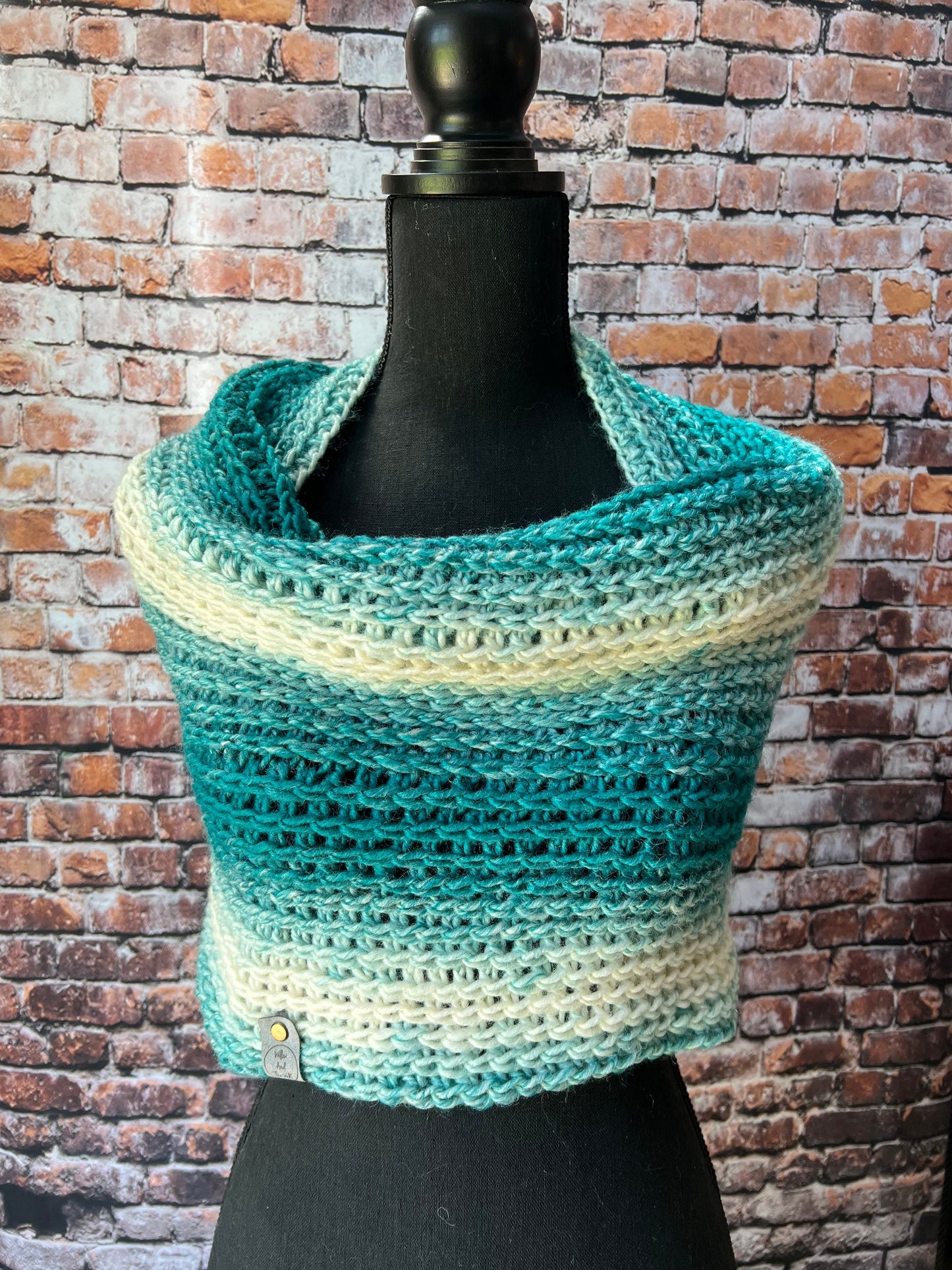 Knit Scarf. Teal Knit Scarf. Women’s Turquoise and Cream Infinity Scarf. Crochet Infinity Scarf.