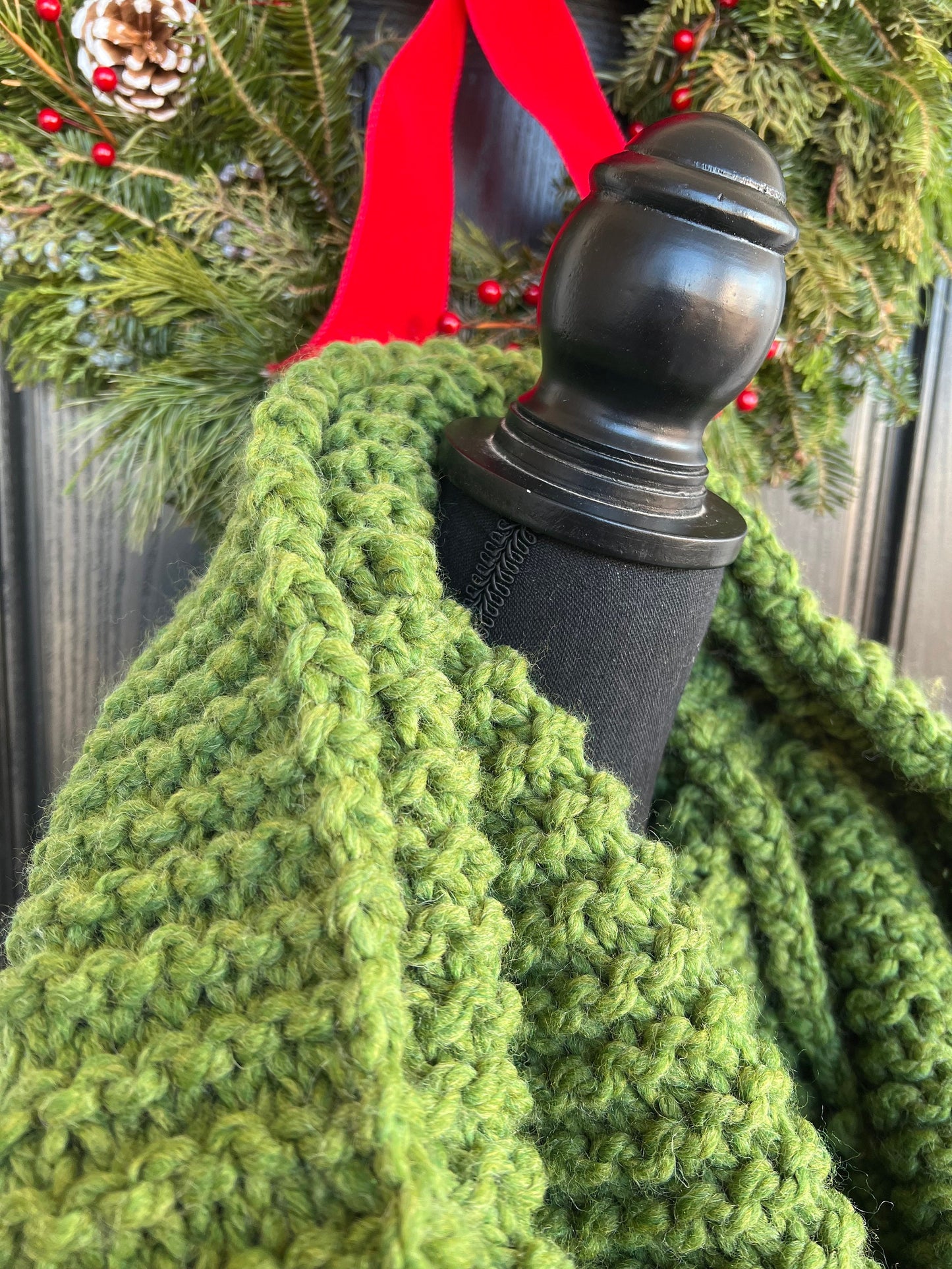 Christmas Green Knit Scarf.  Oversized Infinity Scarf. Chunky Knit Scarf. Gift for Me. Women's Accessories. Winter Accessories.