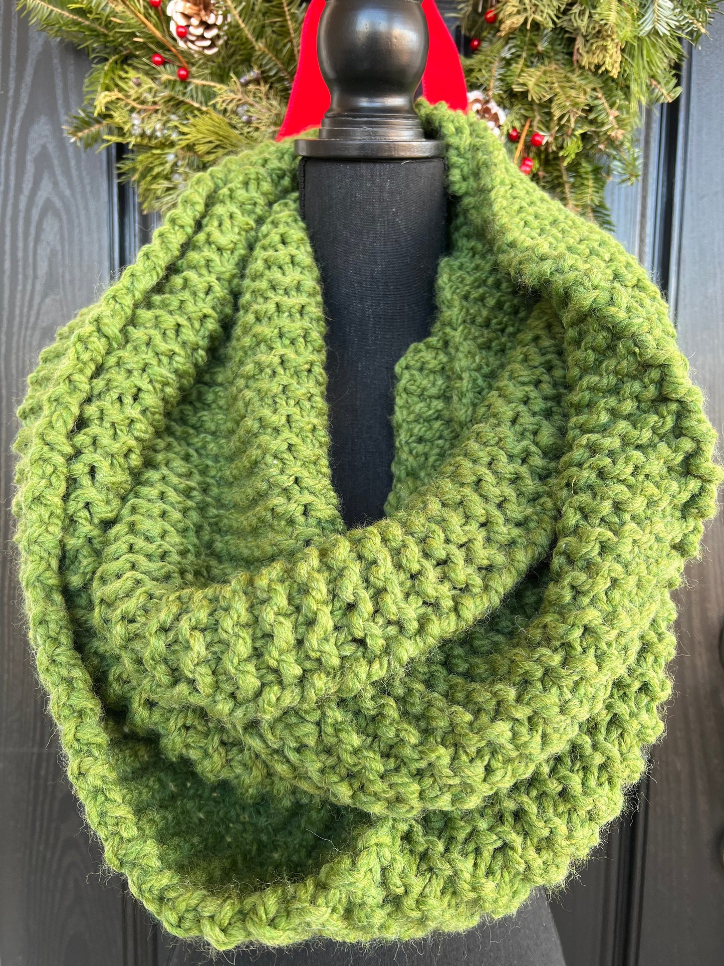 Christmas Green Knit Scarf.  Oversized Infinity Scarf. Chunky Knit Scarf. Gift for Me. Women's Accessories. Winter Accessories.